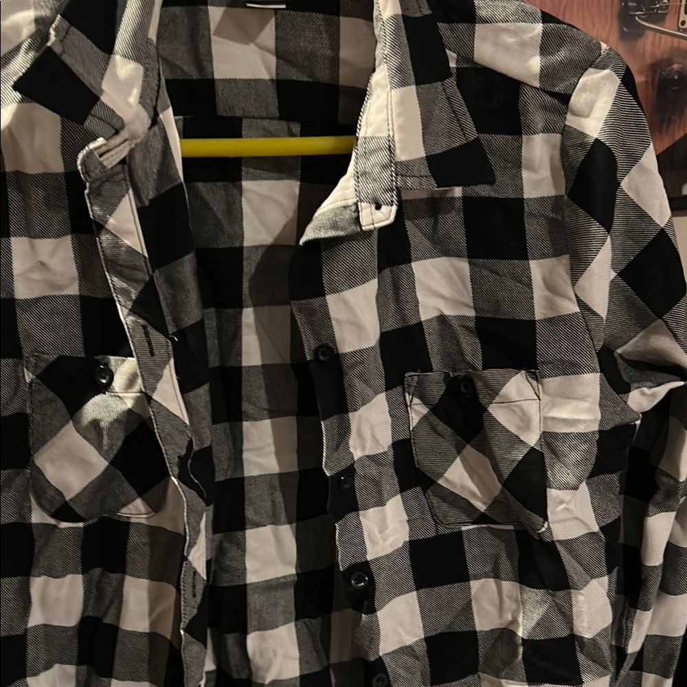 Black and White Hot Topic Checkered Shirt